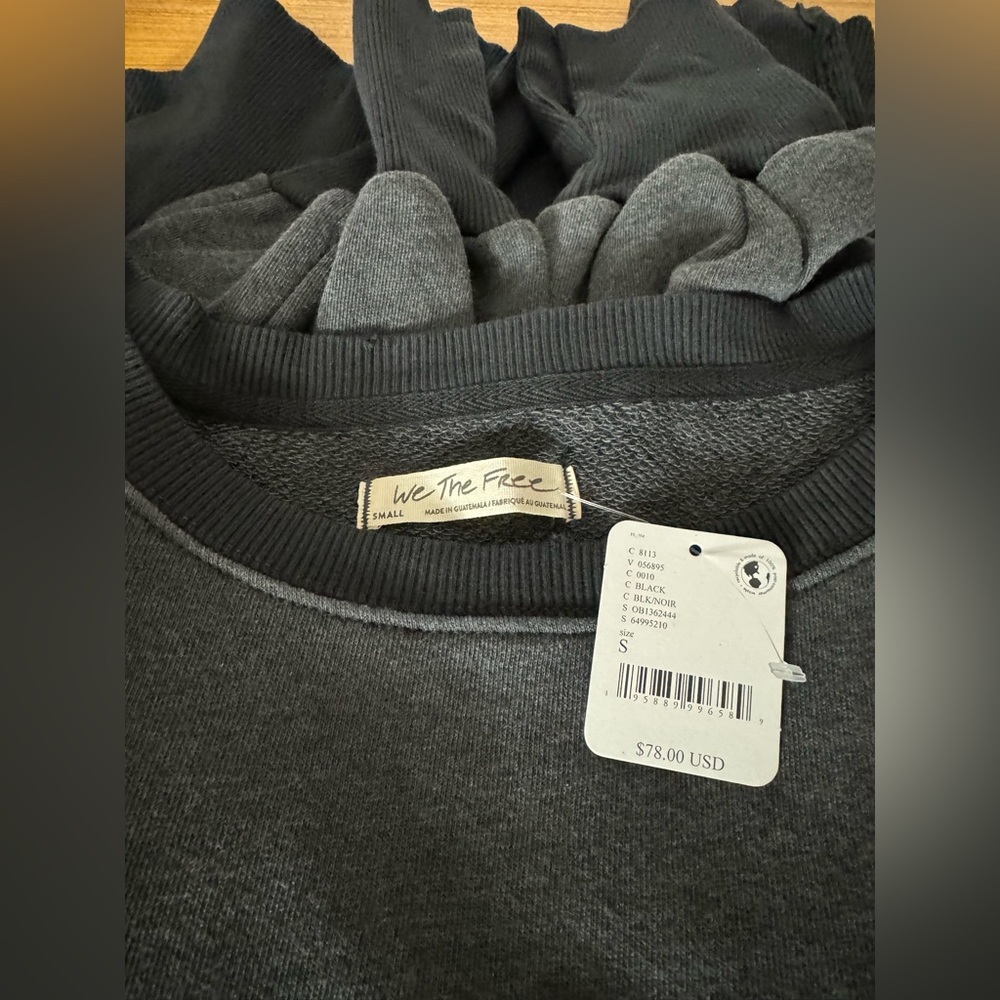 Free People Camden Oversized Pullover Size: S in Black - Picture 5 of 8